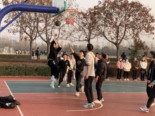 【完满团支部】篮球竞赛 体育精神——大数据学院、信息工程学院计科2203班完满团支部活动