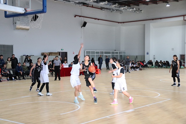 闪光的信院第248期:篮球女孩刘丁源用坚持诠释热爱