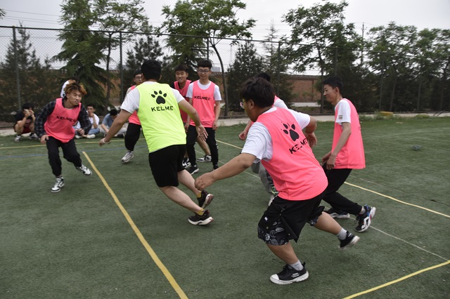 【1+1>2】领导与协作、拼搏与智慧的较量——太行书院&智能工程学院开展卡巴迪项目推广体验赛纪实