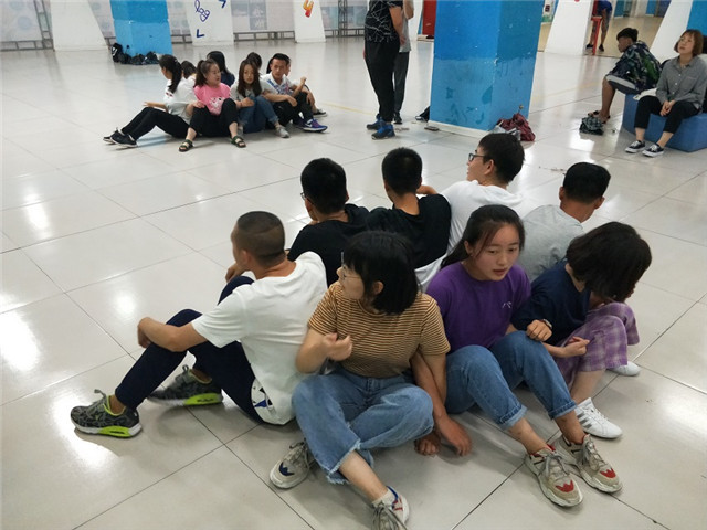 【完满班级】同担当共完满之团结协作——淬炼商学院六月完满班级主题活动（三十五）