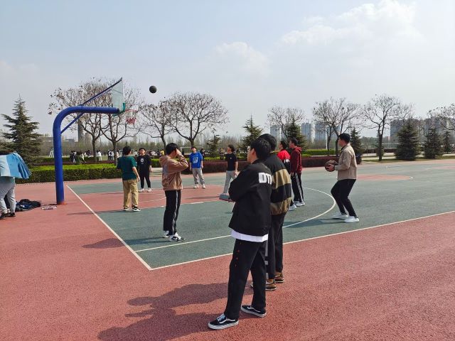 【完满团支部】体育使我们充满活力——大数据学院、信息工程学院数据2205班完满团支部活动