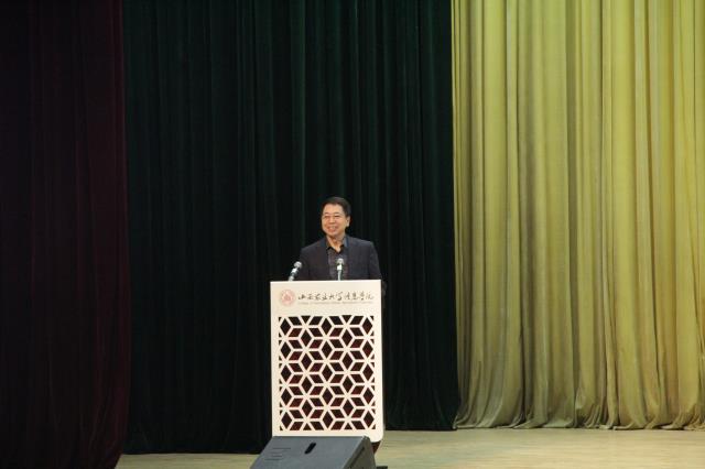 我校2019-2020学年“青马工程”校院两级学生干部培训班顺利开班