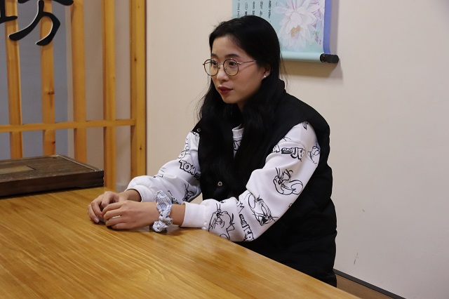 球场上的展翅雏鹰 球场下的灵动少女:女排新星•王琼——经济与管理学院优秀球员采访特辑