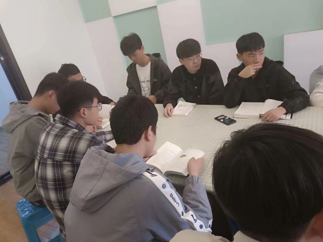 【完满团支部】书香四溢 遨游书海——远景学院远景2103班完满团支部活动