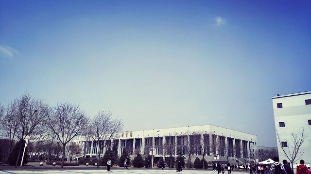 【完满班级】信院花似锦 俱是看花人——经济管理系国贸1703班“我眼中的信院”春季摄影活动