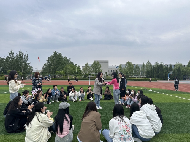 无悔青春 逐梦星河——商务英语学院五月上旬完满团支部活动集锦