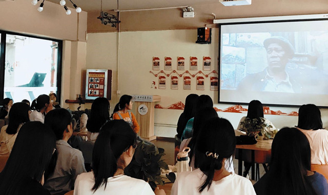 【完满班级】 绽放思想火花 共绘艺术人生——商务英语学院英语2002班、2005班、经贸2001班完满班级活动