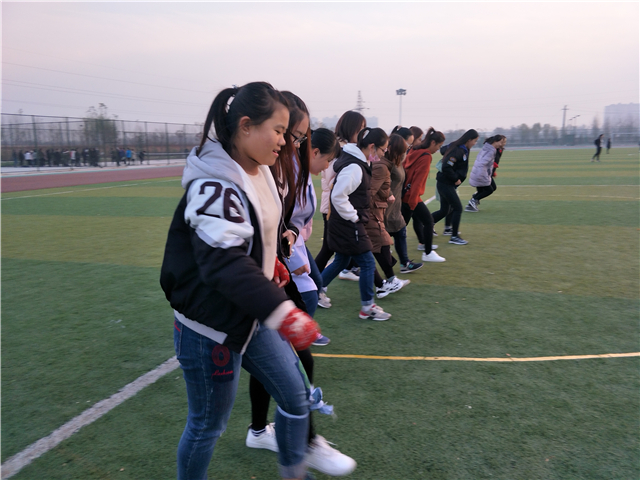 【完满班级】友谊的跑道没有尽头——淬炼商学院举办“善”行青春主题活动(三十九)