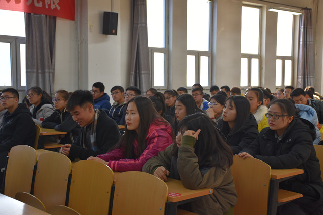 【辅导员说完满】爱自心中生 公益心作魂——经济管理系17级开展公益知识普及活动