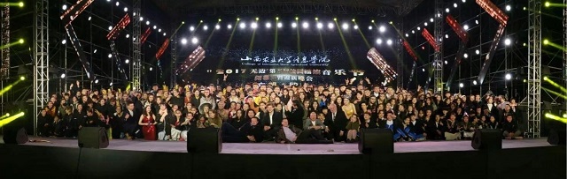 闪光的信院第254期：一幕幕舞台上的耀眼夺目 是为了一次又一次的远航