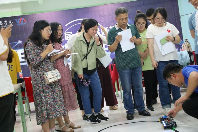 以小芯片见大世界——第三届“机智碰撞”单片机应用大赛