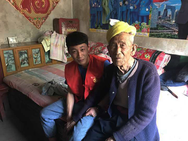 【完满班级】弘扬雷锋精神 争当时代楷模