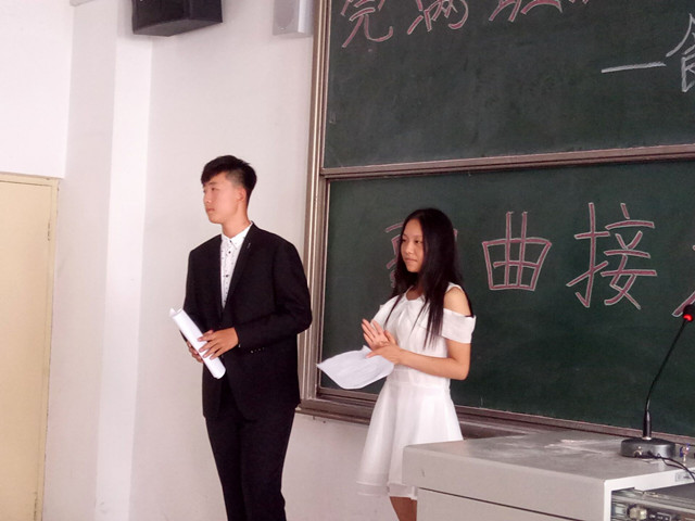 【完满班级】食安1601、1602班“歌曲接龙”比赛