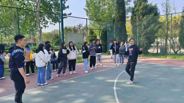 【完满团支部】篮球精神 永不言弃——大数据学院、信息工程学院数据2202班完满团支部活动