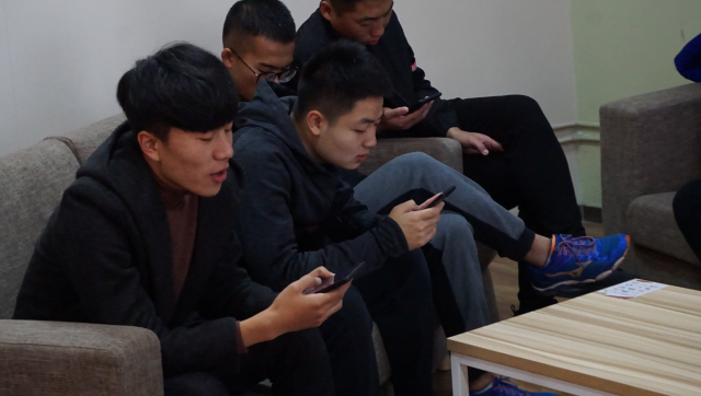 【主题团日】时代回忆 歌唱祖国——物联1802班团日活动