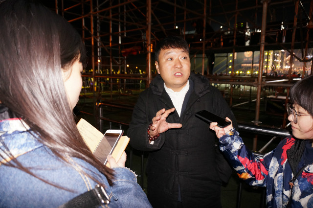 【音乐节】走进闪光灯下的无名英雄