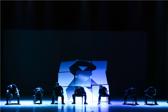 第100期乌马河周末文化广场“汇彩色之力 幸不负青春”主题晚会圆满落幕