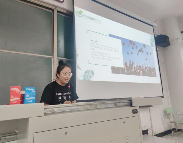 【辅导员说完满】ding~您有一条新的回忆通知已到户——经济与管理学院2020级辅导员说完满活动