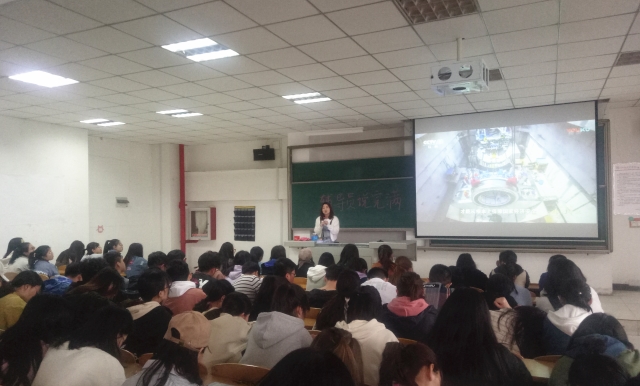 【辅导员说完满】守住新时代的青年梦——淬炼商学院“辅导员说完满”专题活动（七）