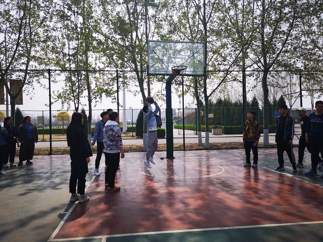 【完满班级】放飞青春 迎篮而上——艺术传媒学院环设1801班篮球竞赛活动