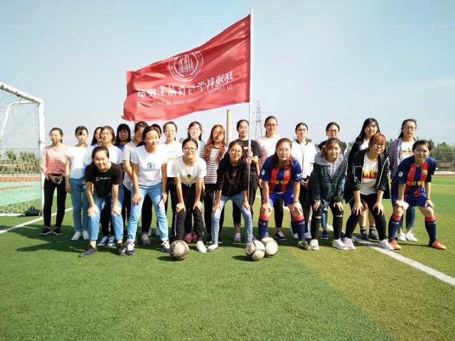 五人?足球? 小场地也有大智慧——环科系第五届“冠军杯”女子五人制足球挑战赛