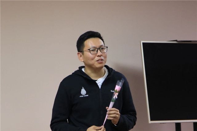书院辅导员日第1期:书院辅导员零距离交流 提高团队凝聚力