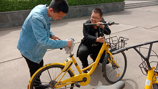 【完满班级】小黄车洗刷刷 方便你我他——大数据学院软件1801班完满班级活动