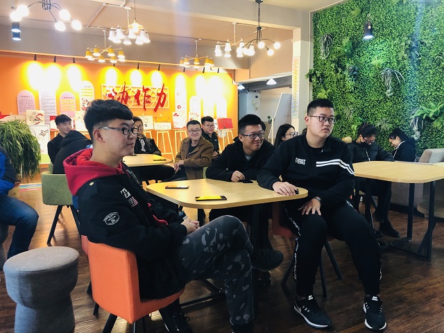 【完满班级】好的规划 充实的大学——软件1802班举办“我的未来我做主 大学规划”完满班级活动