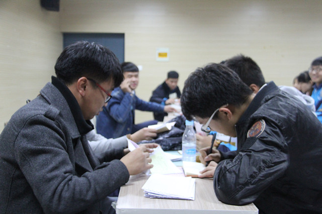 闪光的信院第161期:在忙碌中带着责任去成长——张宏伟