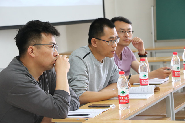各学院相继召开2020-2021学年第二学期期中座谈会