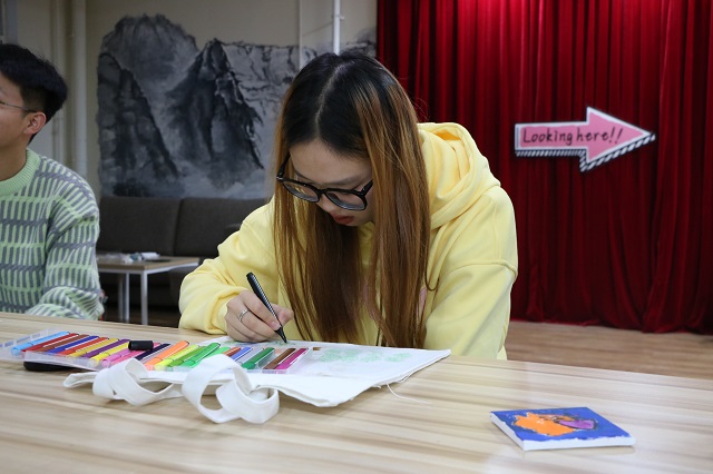 【完满团支部】秋景生凌冽 落叶满金谷——经济与管理学院金融2201班、2202班完满团支部活动