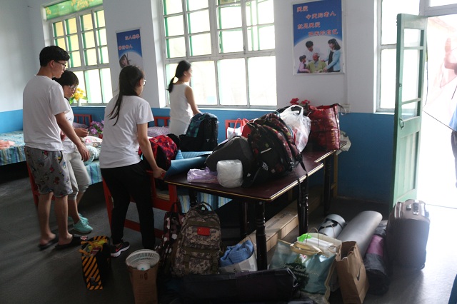 【三下乡】背起行囊踏征程 初次见面露锋芒——2017暑期“北斗星”公益实践团南阳村之行（一）