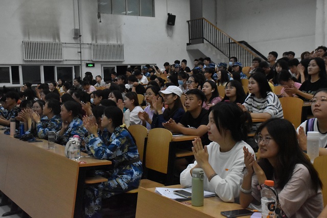 学长计划第889期：“越平凡 做非凡”学生骨干分享会——大数据学院、信息工程学院第125期学长计划