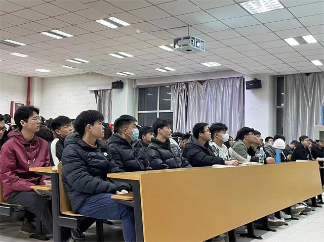 【辅导员说完满】强化学生反诈意识 筑牢反诈“防火墙”——大数据学院、信息工程学院21级辅导员说完满