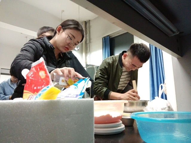 【社团快讯】饮菊挽鸿雁 餐酥享百味——食品营养协会日常活动