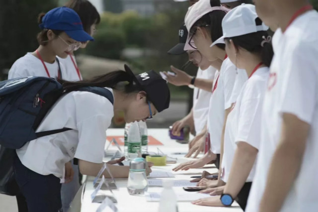 聆听赵乐的公益故事——“中国电信奖学金·飞Young奖”获得者专访