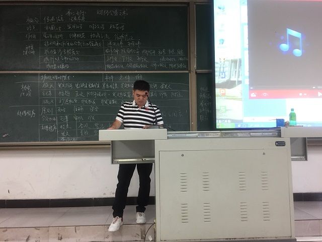 【完满班级】要想校园净又美 健康文明记心里——食品与环境学院食品1802班班级环保意识宣讲