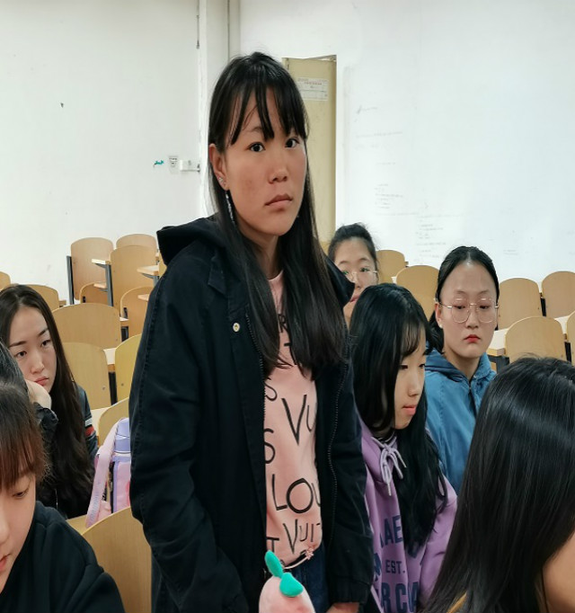 【完满班级】踊跃参与 提高自我——外国语言文学系英语2001班、2002班完满班级活动