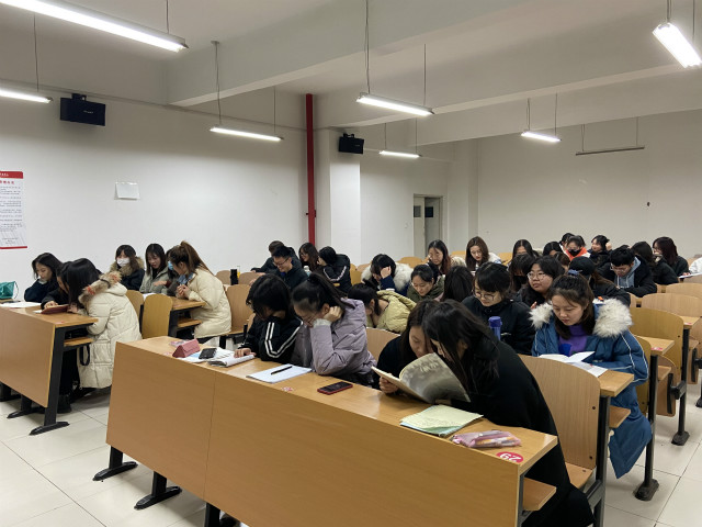 【完满班级】读万卷书 行万里路——外国语言文学系英语1801班、经贸1801班、涉外1801班完满班级活动