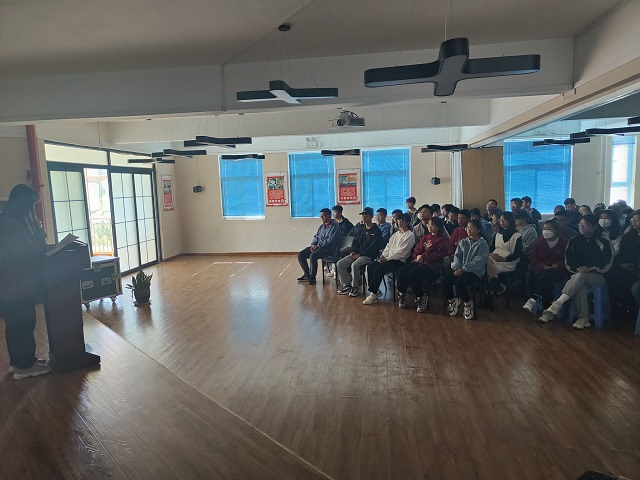 情系三农 为党旗增辉——经济与管理学院第一届农林演讲比赛