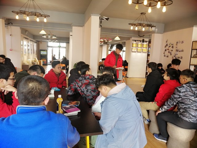 【完满班级】分享书籍 知识传递——物联1801完满班级