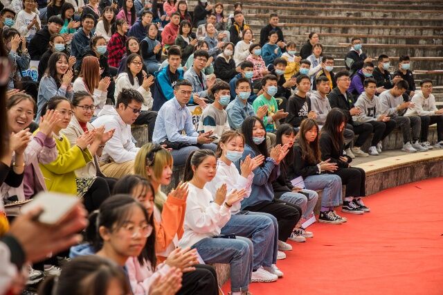 凝心聚力共前行 温暖相逢启新程——经济与管理学院开学典礼成功举办