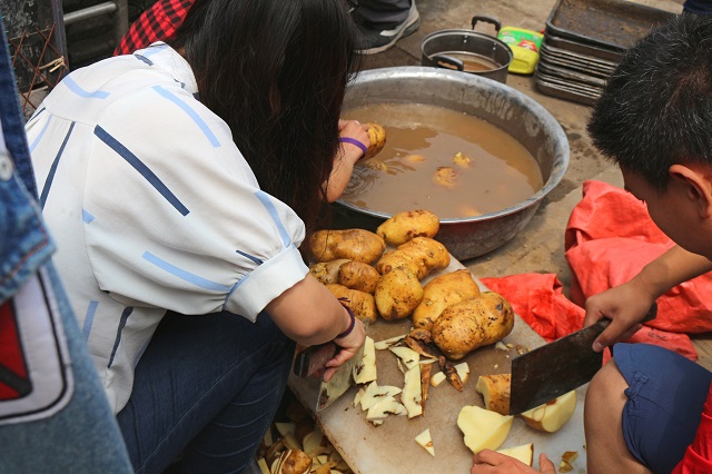 【完满班级】佛语有云 众生平等——食品与环境学院动医1703班举办完满班级活动