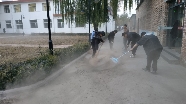 【辅导员说完满】 深秋 右岸剪影 双手筑就美好的家园——远景学院16级辅导员说完满