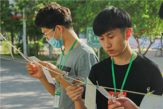 【毕业季】致风华正茂的你我——青藤书院举办“季忆留夏 在下十八”毕业分享会之时光胶囊