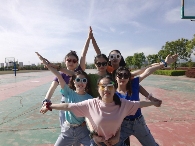 喜报：外国语言文学系2016级无边书院C栋331宿舍全员考研成功