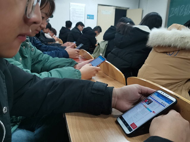 弘扬宪法精神 食品与环境学院开展2019年“宪法宣传周”系列活动