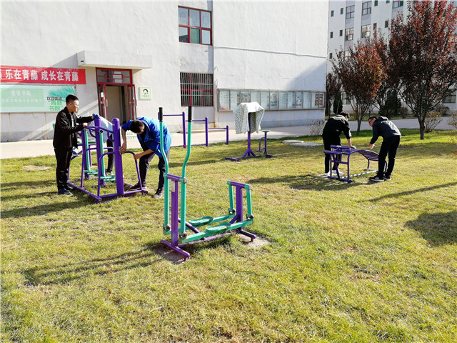 【完满班级】早起的太阳 打扰了菊梅花的梦 ——机电工程系电气1701班举办“上善若水 以德服人”完满班级活动