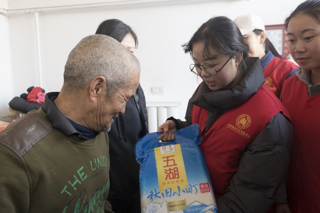 志愿角第3期:温暖深入村庄 爱心回归水秀