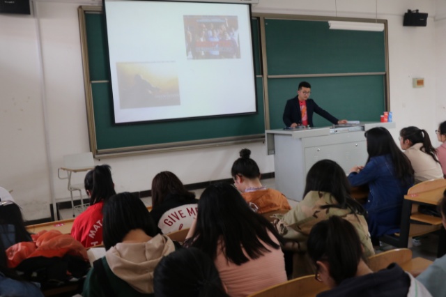 学长计划第504期:静耳聆听 熟能生巧——外语系第70期学长计划之“教师导航”